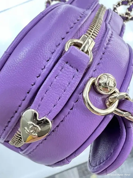 HyperPeter CHANELUTCH CHAIN WITH CHANEL HEART 0525